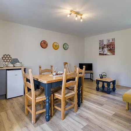 On A Vineyard * Savigne